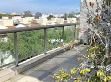 Luxuosa cobertura localizada na Gleba A, oferece uma ampla sala de estar, quatro · Cobertura Triplex espetacular de 180m2 4 quartos no Recreio