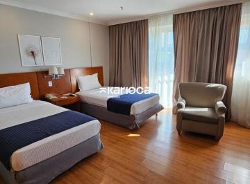 Descubra uma oportunidade única no Barra First, na Barra da Tijuca. Este apartho · ApartHotel no Barra First, Barra da Tijuca  Dois Quartos Independentes com Suíte  Conforto, Lazer e 