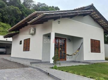 Casa · 165m² · 4 Quartos · 2 Vagas · Casa com 03 Quartos + Edícula nos Fundos - Três Rios do Sul