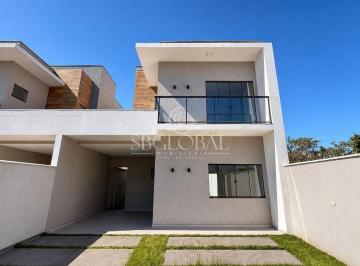 Casa · 151m² · 3 Quartos · 2 Vagas · Sobrado com Ótimo Acabamento na Barra do Sai Á 290 Metros da Praia em Itapoá/Sc