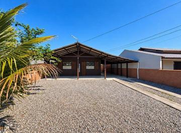 Casa · 140m² · 2 Quartos · 3 Vagas · PROMOÇÃO! Casa em Itapoá por R$440.000,00 na Barra do Saí!