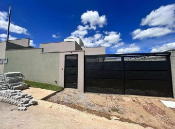apartamento-a-venda-em-barbacena-no-santa-teresa-i-05791504191f25326048c3f7915eda54851.jpeg · Casa á venda no bairro Campo