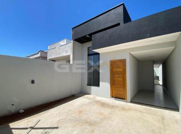 Casa · 103m² · 3 Quartos · 2 Vagas · Casa à venda no bairro Santa Rosa, 3 quartos, 1 suíte com closet e 2 vagas.