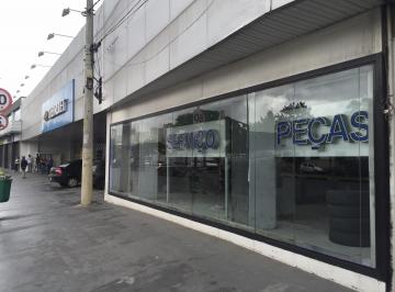 Comercial , São Paulo · Galpão na Avenida Doutor Abraão Ribeiro, N. 89 • 840 m²
