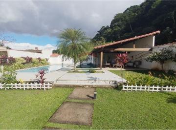 Casa · 250m² · 3 Quartos · Casa com 03 quartos sendo 01 suíte e piscina no centro de Tinguá para venda já mobilhada