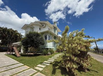 DESTAQUE · Casa de 295m² com 3 suítes em Cacupé