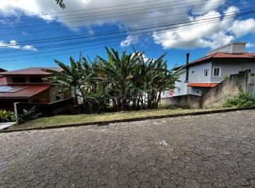 WhatsApp Image 2025-10-25 at 13.59 · Terreno com 750m² de área total no bairro Trindade, Florianópolis