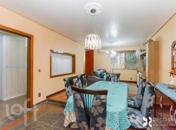 https:__pui.loft.com.br_listings_16cb1171-7e8d-4fb2-b7c0-87d4878e33de_photos_3c666a6f?preset=desktop · Apartamento à venda em Petrópolis com 128 m², 3 quartos, 2 suítes, 1 vaga