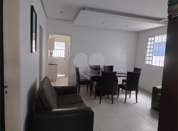 Casa · 280m² · 3 Quartos · 2 Vagas · Casa térrea com 3 quartos à venda em Jardim maringá - SP
