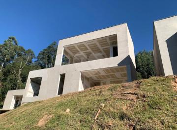 Casa · 487m² · 4 Quartos · 3 Vagas · Condomínio com 4 quartos à venda em Centro - SP