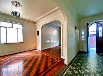 Casa · 218m² · 4 Quartos · 2 Vagas · Linda Casa Duplex À Venda 4 Quartos em Santa Tereza Em Excelente Localização