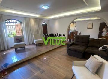 Casa · 261m² · 4 Quartos · Casa à venda - em Alípio de Melo