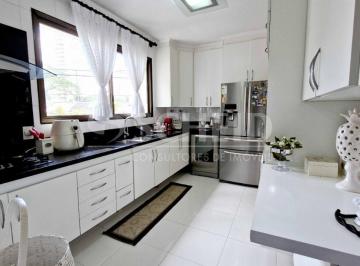 Apartamento · 240m² · 4 Quartos · 3 Vagas · Apartamento á Venda no Campo Belo com 240m², 4 quartos sendo 3 suítes, 3 vagas rua Pascal