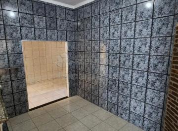 Casa · 220m² · 3 Quartos · 3 Vagas · Casa de Fundo Para Locação e Venda no Jardim Simões