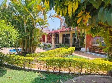 Casa · 402m² · 4 Quartos · 6 Vagas · Casa térrea a venda no bolsão de Interlagos