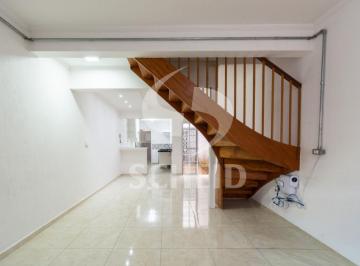 Casa · 140m² · 3 Quartos · 1 Vaga · Sobrado á Venda na Aclimação com 140m², 3 quartos sendo 1 suíte, 1 vaga.