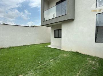 Casa · 75m² · 2 Quartos · 2 Vagas · Casa de condomínio à venda em Boracéia. à 500m da praia.