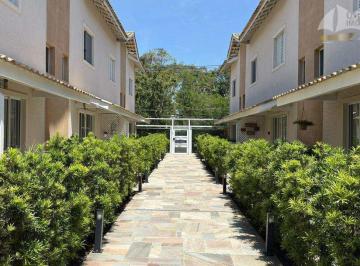 Casa · 71m² · 2 Quartos · 2 Vagas · Casa em condomínio para temporada, em São Lourenço!