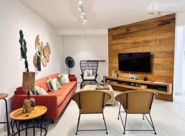 Casa · 160m² · 4 Quartos · 2 Vagas · À venda: casa em Camburi, localizada a 300 m da praia.