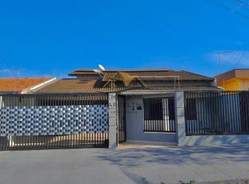 Casa · 180m² · 3 Quartos · 4 Vagas · VENDO Casa de Amplo Terreno com Piscina na Região Leste