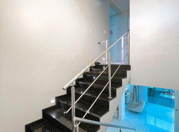 Casa · 220m² · 4 Quartos · 4 Vagas · Casa em Condomínio em Quintas do Calhau, São Luís/MA