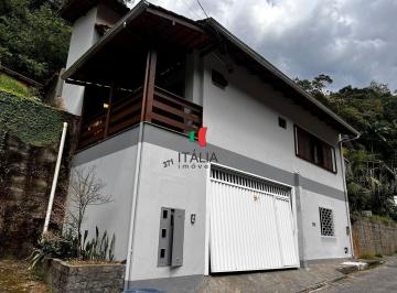 Casa · 160m² · 4 Quartos · 2 Vagas · Casa em Guarani, Brusque/SC
