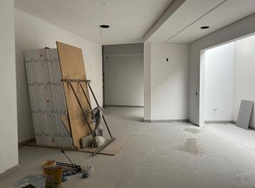 c5108e63e6895230529ddc07099569ed8d15c0cf · Loja Comercial com 118 m² em Coqueiros, Florianópolis.