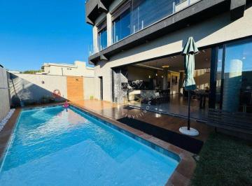 be4409a62797be94466345f98b2eadba66a966e7 · LINDA CASA NO ALTO DO CASTELO – CONFORTO, ESTILO E VISTA DESLUMBRANTE!