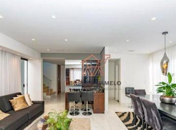 c072fe09efe3fa4df881655b549959923b768fa5 · Casa à venda com 462m², 5 quartos e 4 vagas