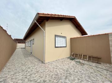 Casa de 2 quartos, Itanhaém · Linda casa em Itanhaém com piscina perto de comércios