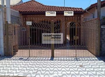 Casa de 2 quartos, Praia Grande ·  Casa geminada, situada no bairro Caiçara, possuindo 02 dormitórios