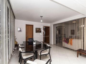 Casa · 220m² · 4 Quartos · 4 Vagas · CAMPO BELO - CASA DE 220M² COM 4 QUARTOS, SUÍTE, SALA, 3 BANHEIROS E 4 VAGAS.