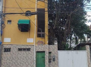 Foto 01 · Mansão de 9 quartos e 8 banheiros à venda em 216 m² Na orla de Salvador Pituaçu