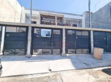 a25113f8823be88de93b85be5c31c139e73d3e3d · Sobrado com 2 dormitórios sendo 2 suítes com vaga de garagem na Vila Nhocuné.