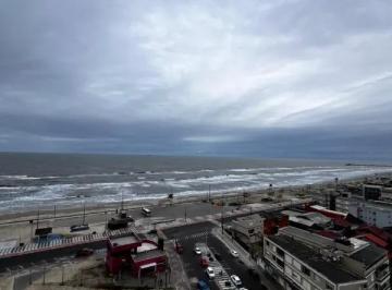 Apartamento · 92m² · 3 Quartos · 2 Vagas · Lindo Apartamento com Vista Mar em Tramandaí