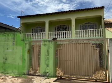Casa de 6 quartos, Taguatinga · Sobrado 550m², lote 350m²,  6 qts, piscina, ot. localização, QNC 03, Taguatinga
