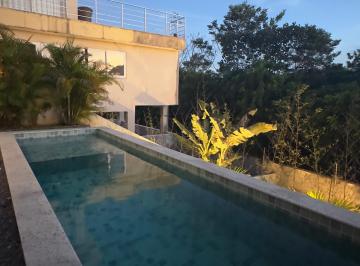 Casa de 4 quartos, Camaçari · Lindíssima casa mobiliada com energia solar.