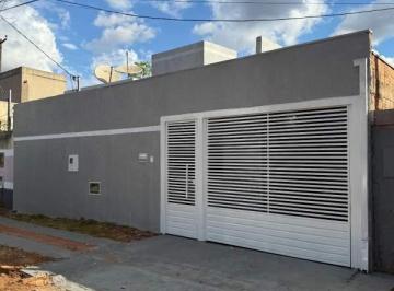 Casa · 90m² · 3 Quartos · 1 Vaga · A Casa Perfeita Para Recomeçar: Aconchegante e Com 03 Quartos