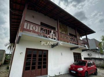 Casa · 200m² · 3 Quartos · Casa à venda no Bairro Jardim Azaleia – Brusque/SC