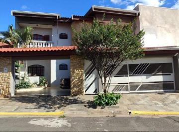 Casa · 180m² · 3 Quartos · 3 Vagas · Sobrado à venda no Vale das Nogueiras em Americana com 3 quartos (1 suíte) e 3 vagas de garagem 