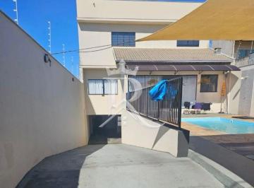Casa · 226m² · 4 Quartos · 6 Vagas · VENDO Sobrado Com Piscina e 4 Dormitórios na Região Leste