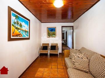 Casa · 110m² · 3 Quartos · 2 Vagas · QR 1 - Casa com 3 quartos - 1 suíte - 2 vagas - aceita financiamento e FGTS - estuda permutar - Cand