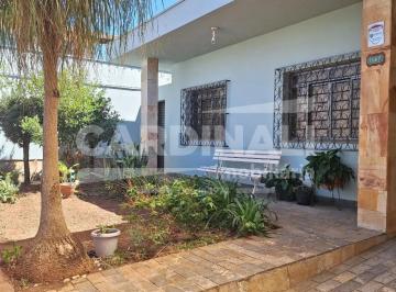 Casa · 577m² · 3 Quartos · 4 Vagas · Excelente localização.