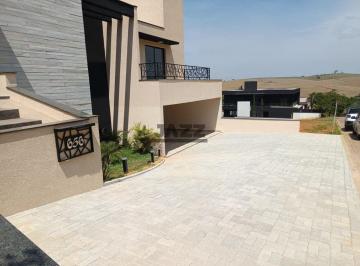 Casa · 370m² · 5 Quartos · 4 Vagas · Casa no Terras de Santa Cruz em Bragança Paulista - 370m² de Conforto e 5 Suítes
