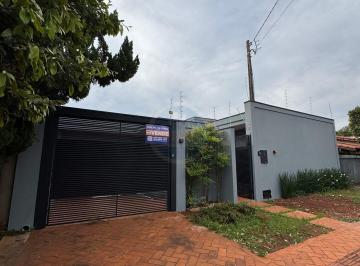 Casa · 184m² · 3 Quartos · 2 Vagas · Casa na Região central