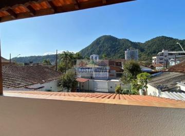 Casa · 200m² · 4 Quartos · 5 Vagas · Belíssima casa no Canto do Forte