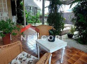 Casa · 270m² · 2 Quartos · 3 Vagas · Casa em Rua Papa Pio Xii - Centro - Peruíbe/SP