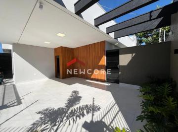 Casa · 131m² · 3 Quartos · 3 Vagas · Casa em Rua Pioneiro Waltheir Maruchi - Jardim Ipanema - Maringá/PR