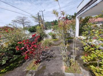 748940_is9753_74894068ec4d0246230.jpg · Vende-se terreno com 720 m² (ARM-2.5), com casa e edícula, a 100 metros da praia Daniela