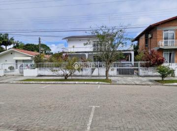 747333_i3s3m46g_74733368ef13ee5bc60.jpg · Casa à venda na Praia da Daniela, a poucos  metros da praia,.
